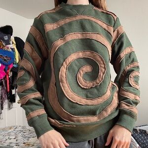 1 of 1 handmade spiral green & brown crewneck